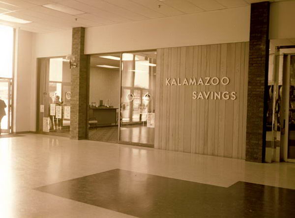 Southland Mall - Kalamazoo Savings And Loan - 1975